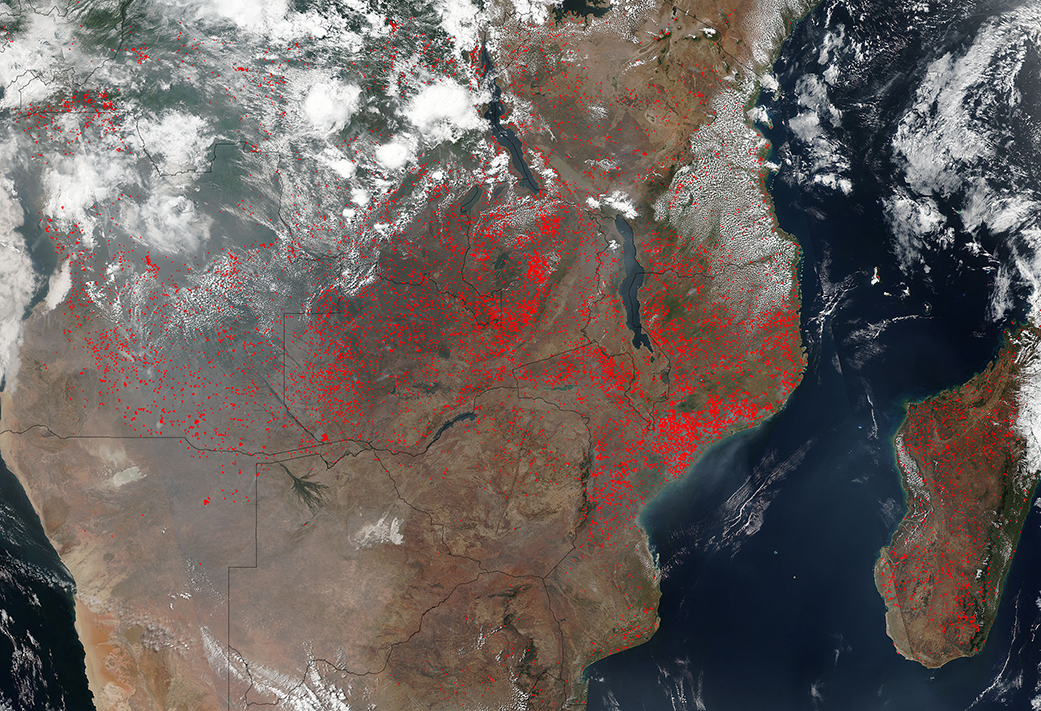 nasa-satellite-imagery_madagascar-fires_9-8-16